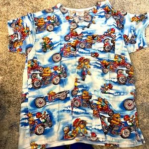 Women’s 3-pocket scrub shirt